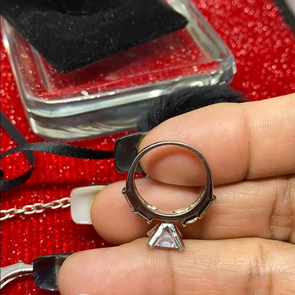 Princess cut 18k white Gold overlay She say yes !! 💎💋🍾rings - Picture 16 of 17